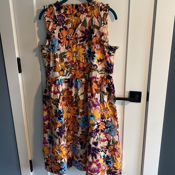 Maggy London Sleeveless Floral Pocket Dress EUC - Picture 9 of 12